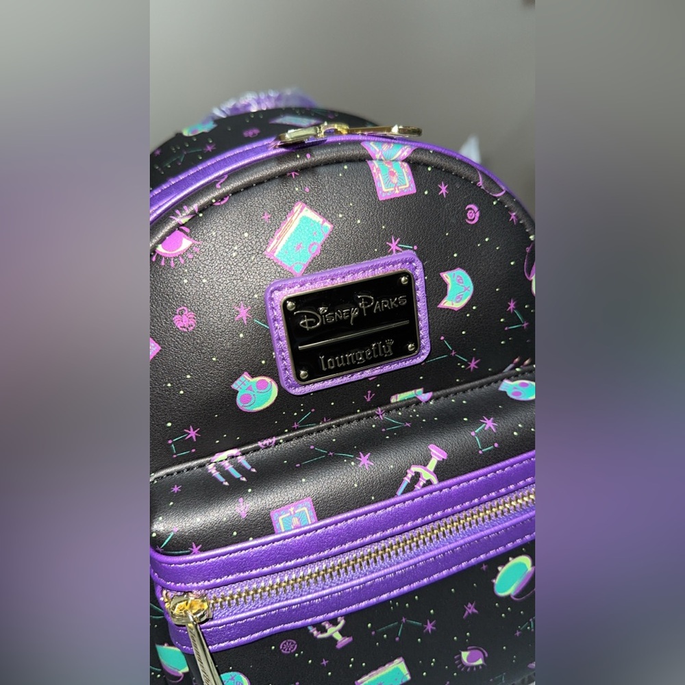 NWT Disney Parks Loungefly Hocus Pocus Mini Backpack Disney  💜🖤🧡  FLASH SALE - Picture 6 of 10